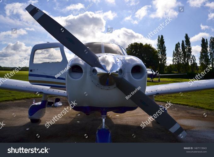 副翼舵机连接方法_航模副翼双舵机混控接线_航模舵机怎么接线